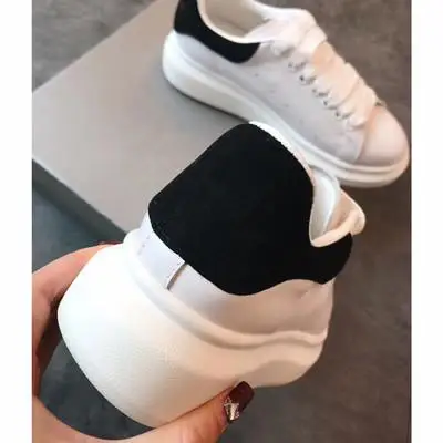 20 White Sneakers Hot Spring Autumn Lace Up Women Sneakers Round Toe Leather Platform Sneakers Casual Flats 36-45 - Цвет: Черный