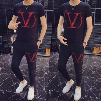 

Brand Tracksuit Men Letter Rhinestone Print 2 Pieces Causal Hip Hop Set Men Sweatsuit Short Sleeve T-shirt + Pant Sportwear 4XL