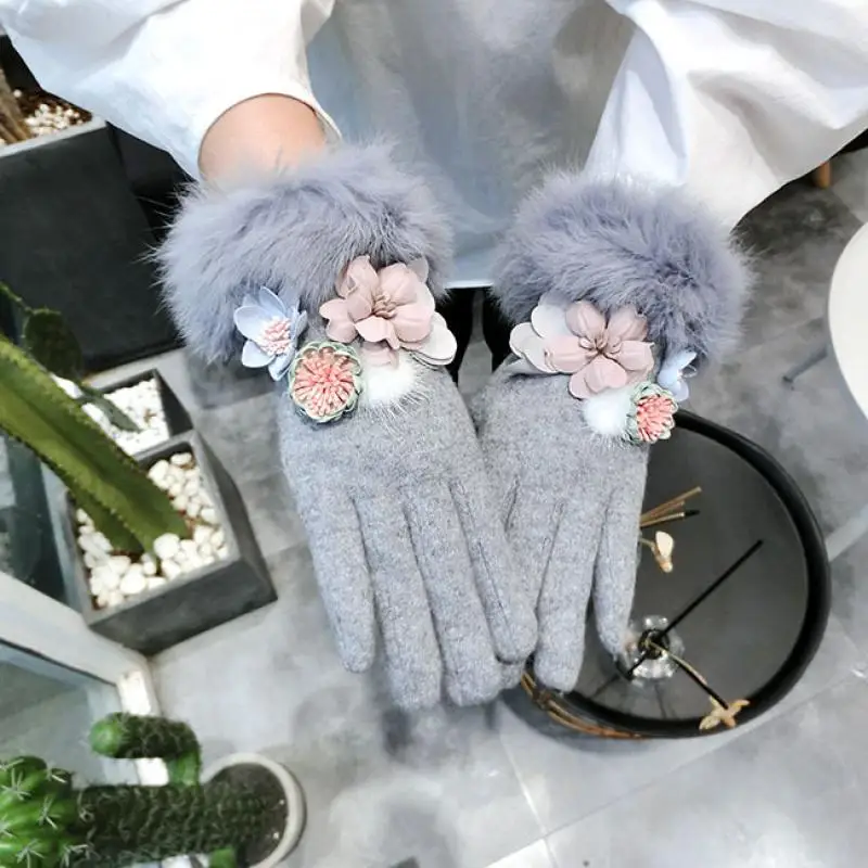 Autumn and Winter Warm Gloves Rabbit Hair Mouth Flowers Mink Fur Ball Wool Gloves Korean Fashion Thickened Finger Women