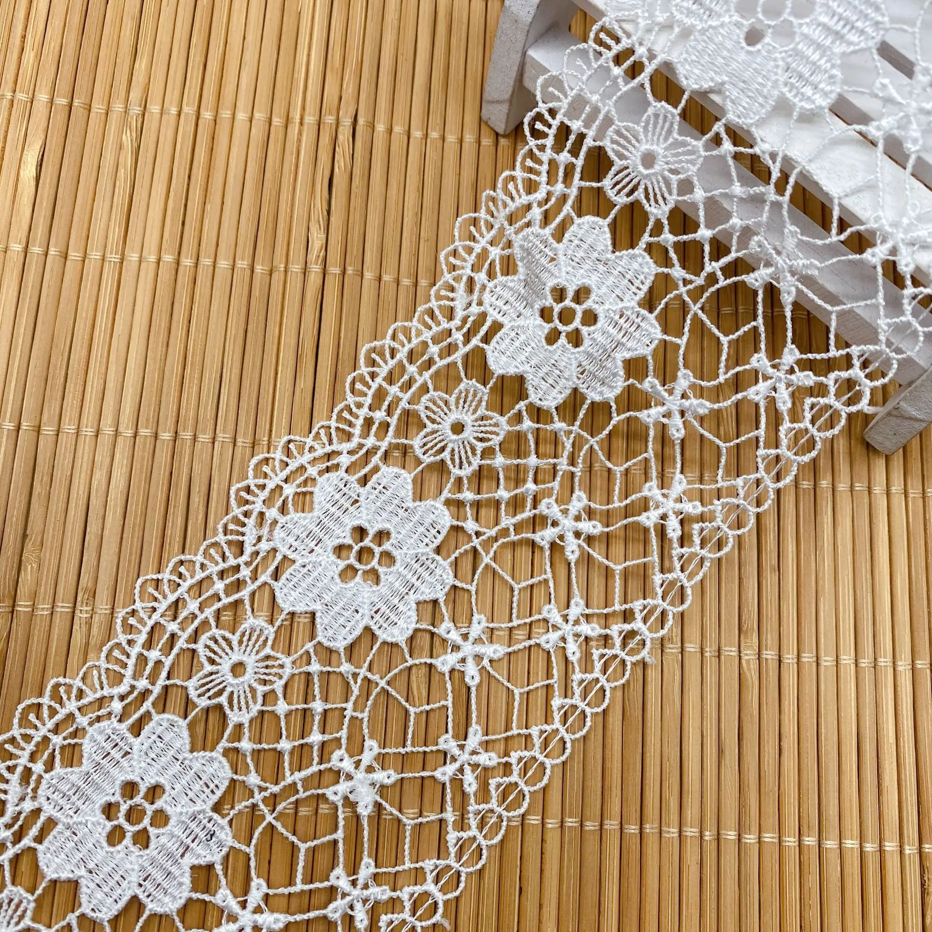 

2Yards 6.9cm Width Hollow Embroidery Flower Lace Net Ribbons Fabric Trim DIY Sewing Handmade Craft Materials
