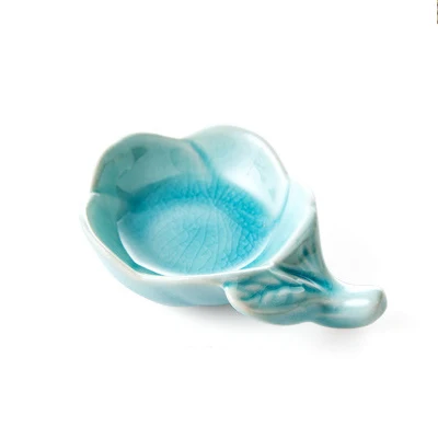 Sky blue Домашнее японское керамическое маленькое блюдо Сливовый цветок лист палочки для еды соус, уксус посуда креативная посуда приправа блюдо - Color: Sky blue
