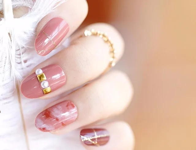 24 pieces False Nail Full Cover Fake Nail Crystal Elegant Pink Gradient