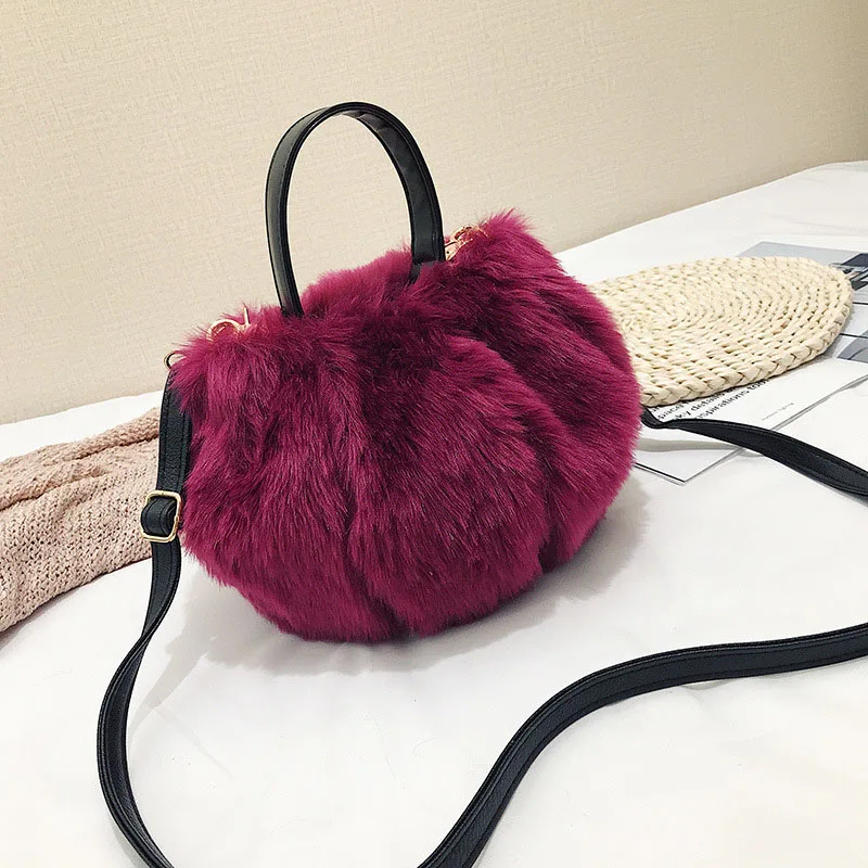 

Faux Fur Women Handbag 2019 Winter Shoulder Bag Luxury Brand Designer Plush Tote Large Capacity Female Evening Clutch Bucket Bag