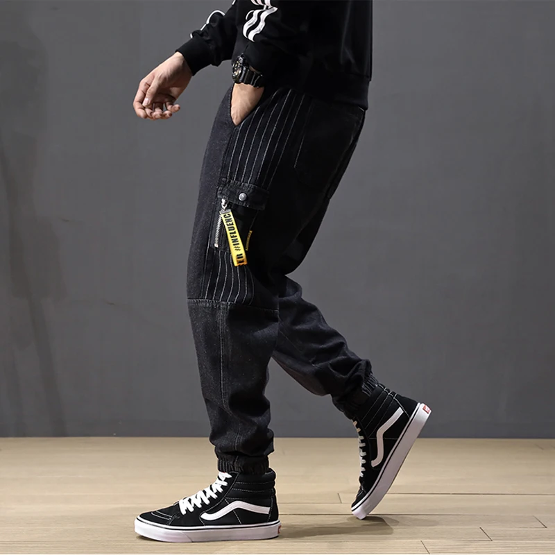 

Japanese Vintage Fashion Men Jeans Loose Fit Spliced Designer Stripe Harem Jeans Men Cargo Pants Streetwear Hip Hop Jogger Jeans