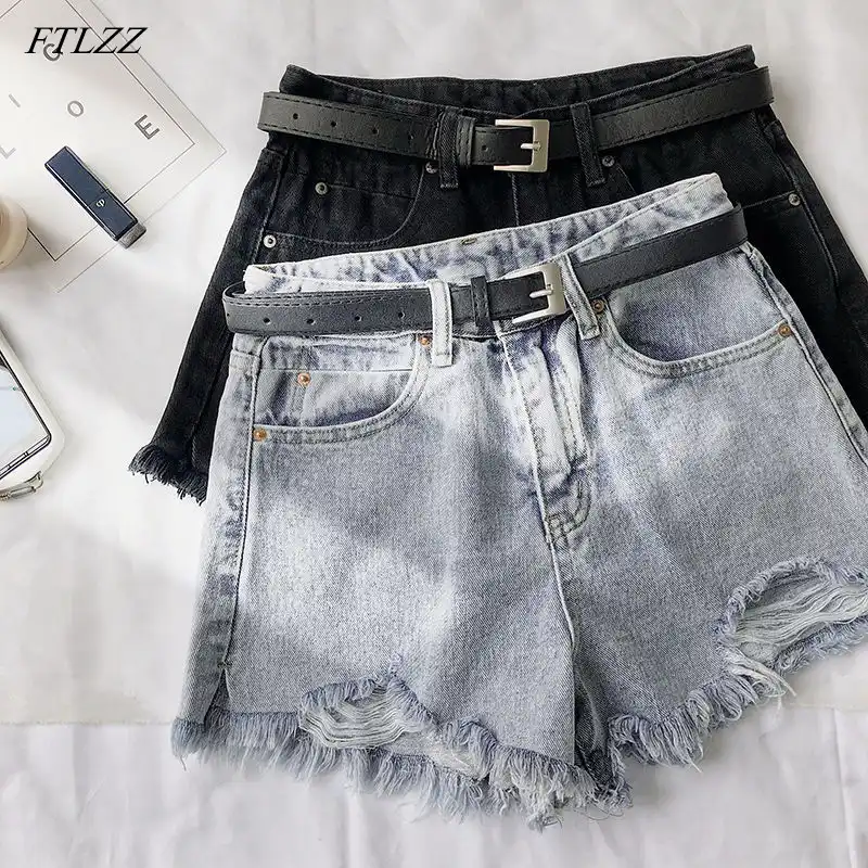 short jeans com cinto preto
