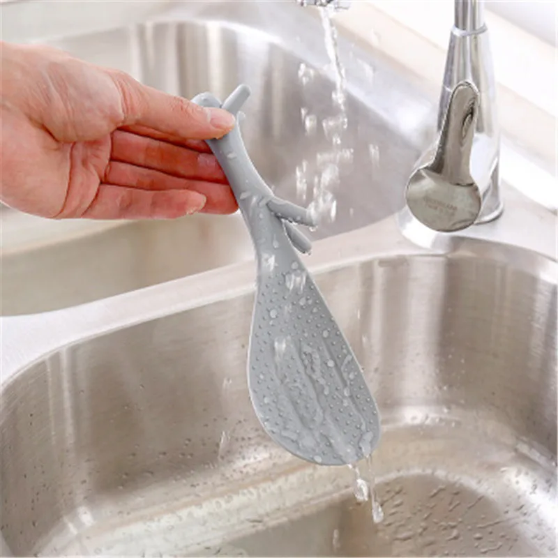 Hot-Sale-BEST-Cute-Plastic-PP-Cartoon-Home-Kitchen-Squirrel-Shape-Rice-Scoop-Spoon-Soup-Sauce (2)