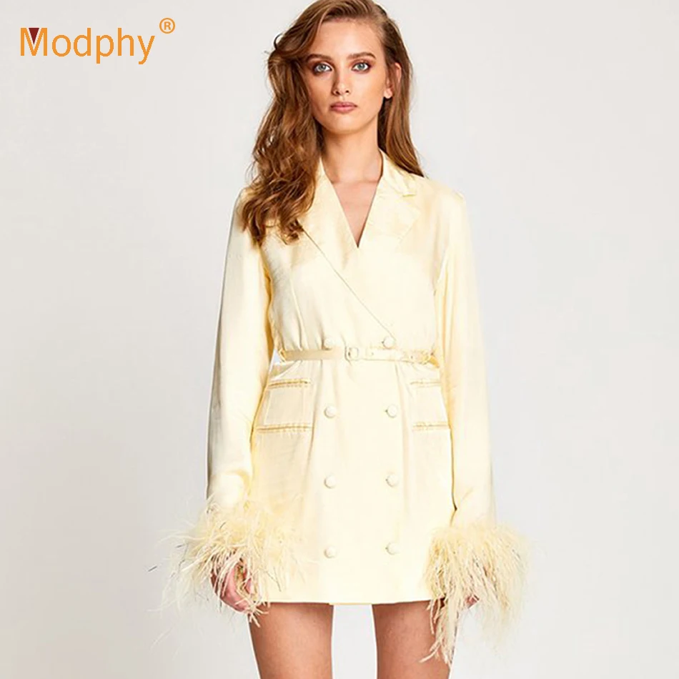 

2019 New Women'S Light Yellow Trench Coat Sexy Long-Sleeved Double-Breasted Feather Long Slim Women'S Out Wear Club Party Coats