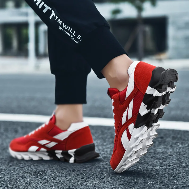 

The latest sneakers for 2020 Light Breathable Running Shoes Outdoor Comfortable Leisure Lace Up Gym Shoes large size38-49