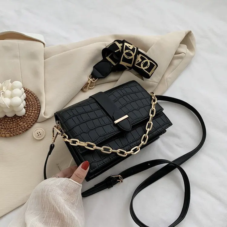 

Chain portable small bag female 2020 new stone pattern small square bag fashion texture single shoulder messenger bag