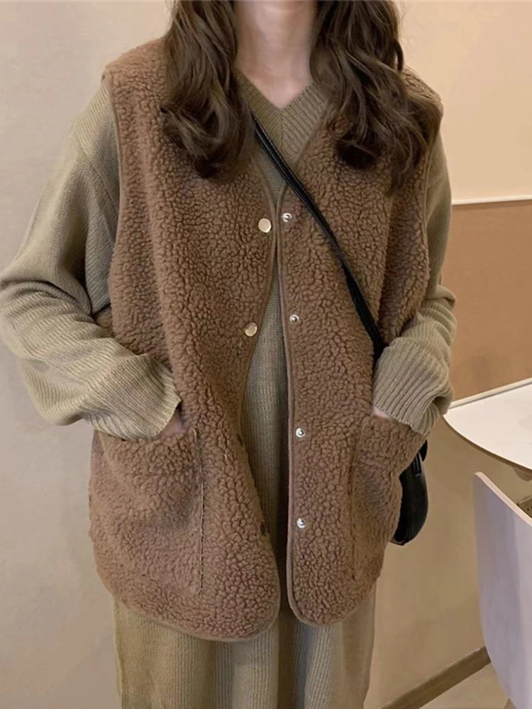 

Autumn and winter ladies lamb hair vest fashion college sleeveless vest vest women 2020 new style