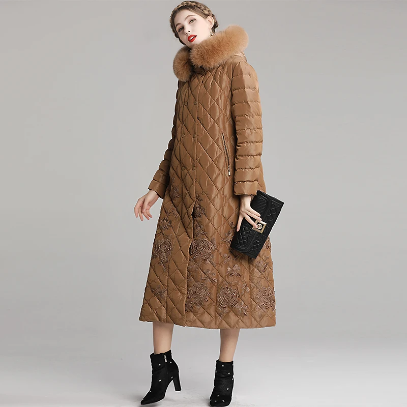 Winter Fox Fur Collars Down Coat Chinese Style Embroidery Diamond-Studded Refined Warm Duck Women Down Jacket Plus Size 2XL-5XL - Цвет: Шампанское