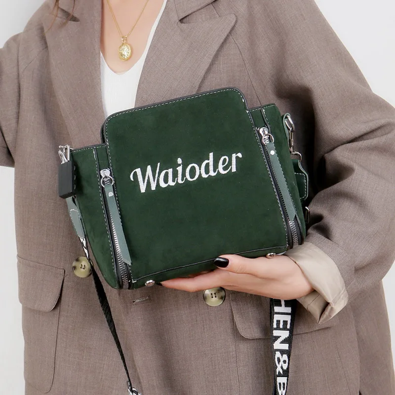 

Puimentiua Female Handbag Holiday PU Messenger Bags Laser Women Letter Shoulder Bag For Lady Design Exquisite Crossbody Bucket