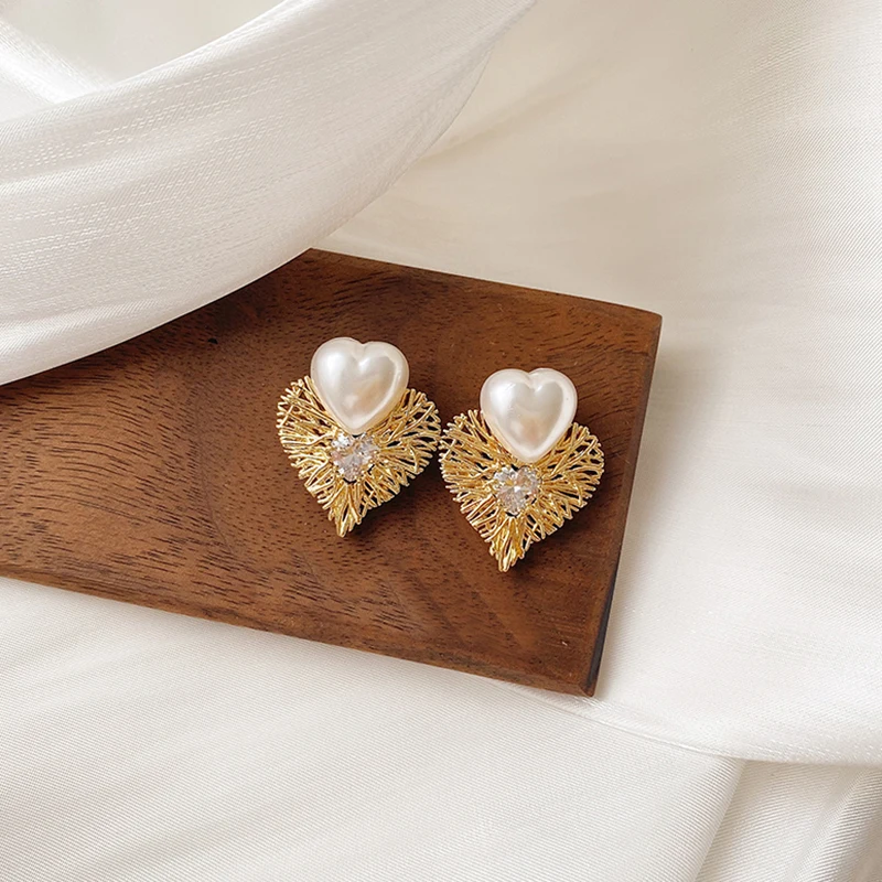 AENSOA Модные женские большой жемчуг в форме сердца серьги-гвоздики элегантные трендовые металлические серьги изысканные золотые серебряные серьги ювелирные изделия