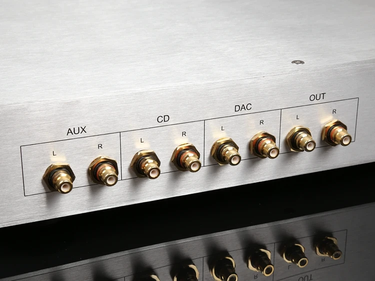 Finished Reference Conrad-Johnson Pv12 circuit 12AU7 tube preamplifier 3 road inputs 1road output amplifier