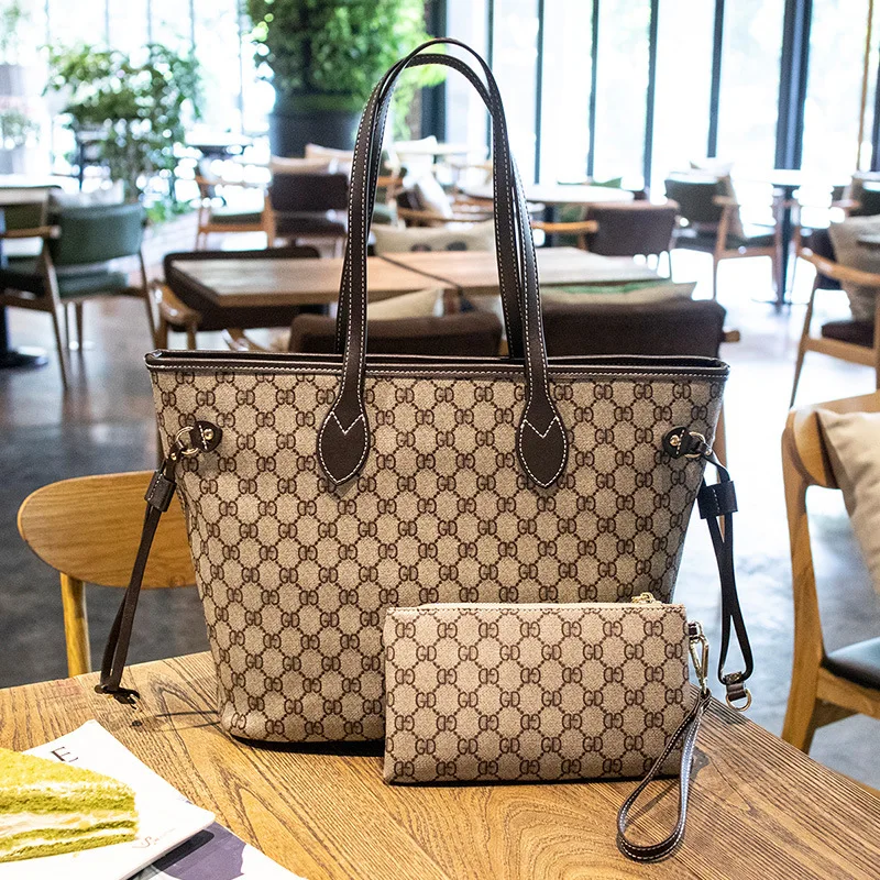 

High Quality Separated Printing Design Messenger Bag Deluxe Postman Bag 2019 New Explosive Printed Tote Bag Handbag