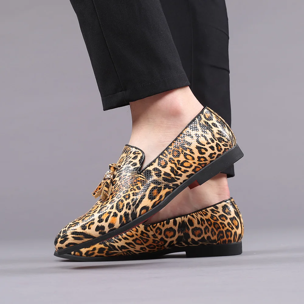 

2020 Newest Luxury Men Leather Shoes Fashion Fringed Leopard Loafers Men Slip-on Party Casual Shoes Plus Size 38-48