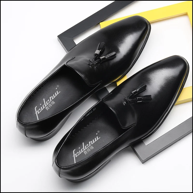 Итальянская дизайнерская обувь со стразами ручной работы; мужская повседневная обувь из натуральной кожи; удобные мокасины; лоферы; острый носок, без шнуровки, Для мужчин; обувь на плоской подошве с кисточками DX142