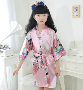 

Summer Children Print Peacock Wedding Robe Cute Half Sleeve Short Kimono Robe Casual Comfortable Soft Satin Nightgown Sleepwear
