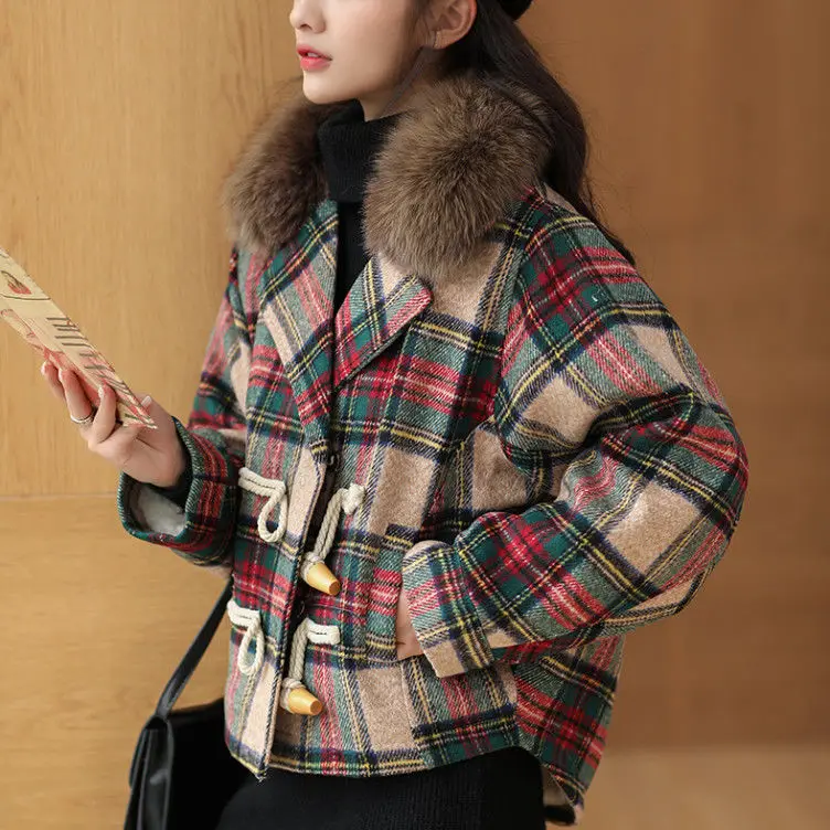 

Plus velvet thickened plaid woolen coat women's short 2020 autumn and winter New all-match small woolen coat