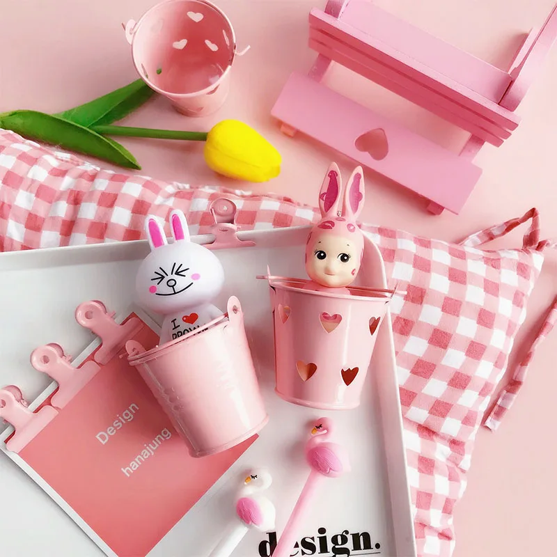 

Creative Metal Girl Heart Mini Pink Desktop Storage Box Multi-Function Soft Cute Pen holder can soft cute bedroom storage finish