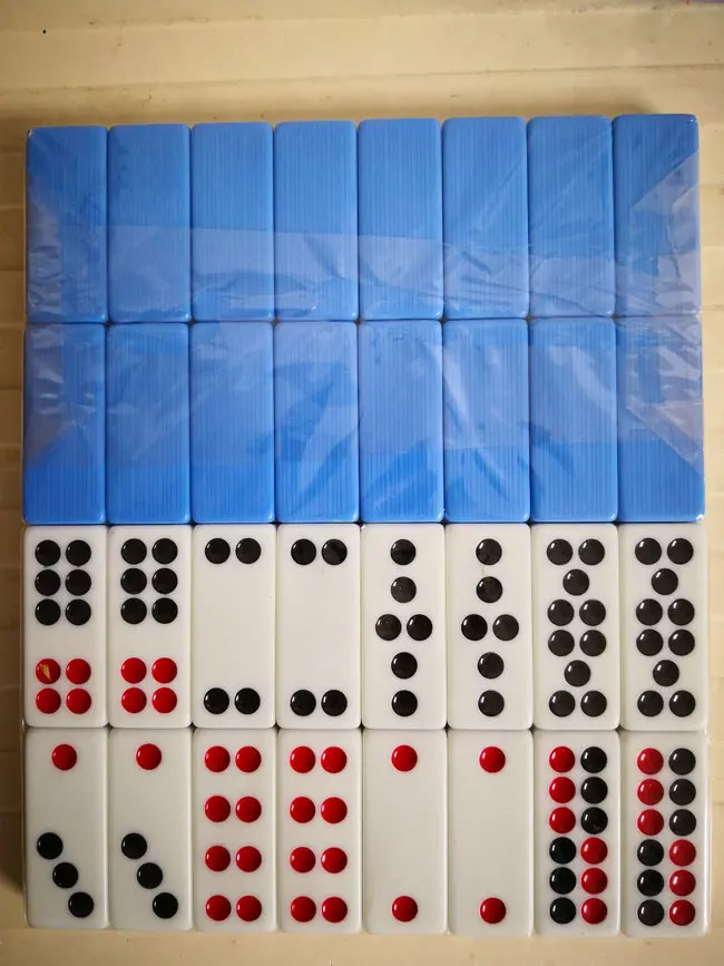 

Perspective Paijiu, China Paijiu, 32 dominoes, long paijiu, need to buy perspective glasses separately.magic props