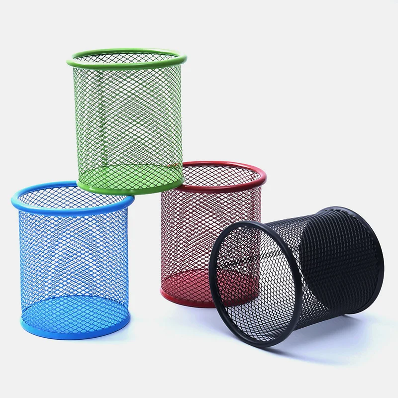 

1PC Fashion Metal Desktop Storage Baskets Hollow Design Sundries Underwear Toy Organizer Office Stationery Makeup Baskets Shelf