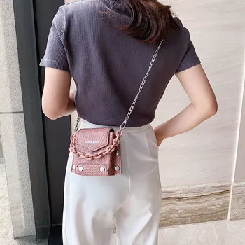 

2020 Thick Chain Shoulder Handbags and Purses Female Travel Cross Body Bag Rivets Mini PU Leather Crossbody Bags For Women