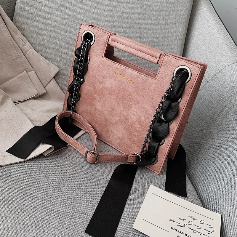 

High sense niche bag female 2020 new tide Korean version of the wild messenger bag foreign bag fashion handbag