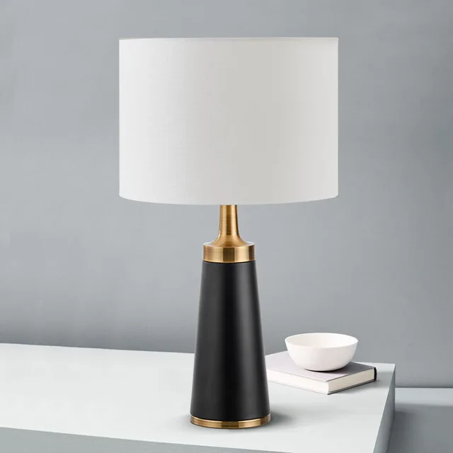 Modern minimalist style metal decorative table lamp for bedroom 2