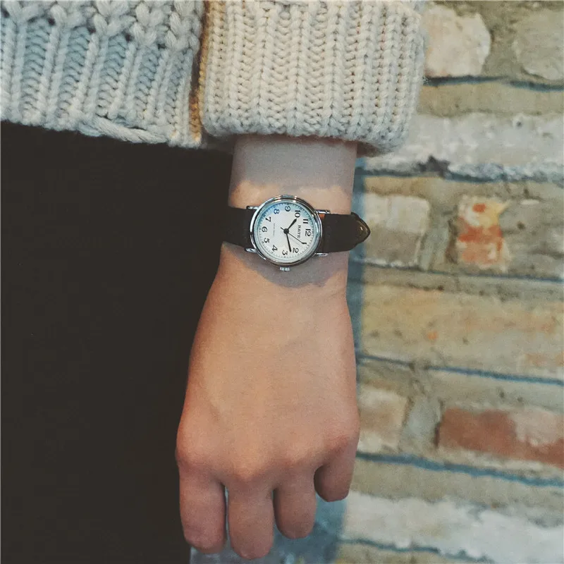 

Retro Watch Small Dial Genuine Leather Waterproof High School Junior High School Students Girl'S-Style Fashion Korean-style Simp