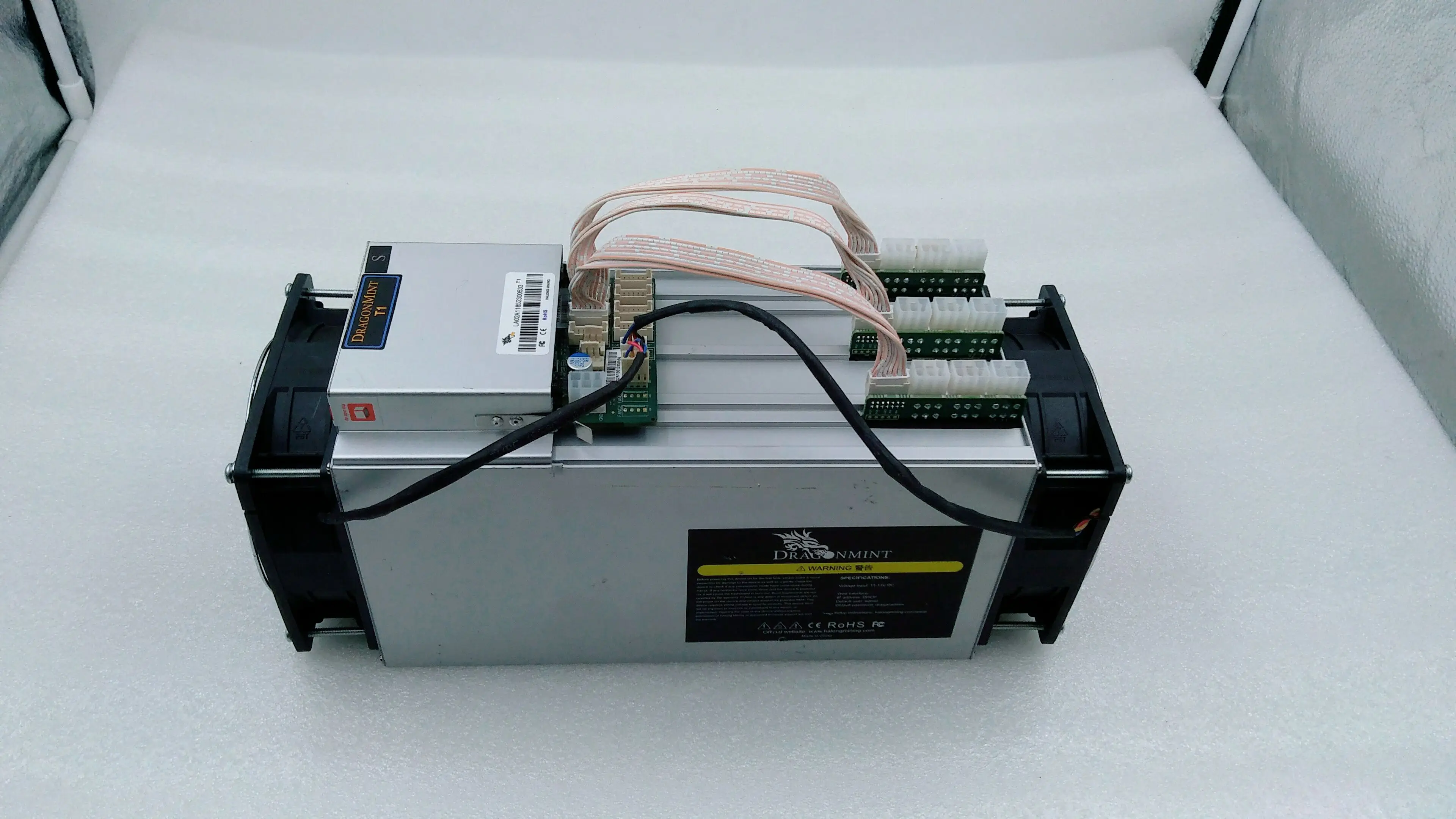 Б/у Innosilicon Dragonmint T1 15TH/s SHA256 Asic BTC BCH Miner с БП лучше чем Antminer S9 T9+ S11 S15 Whatsminer M3