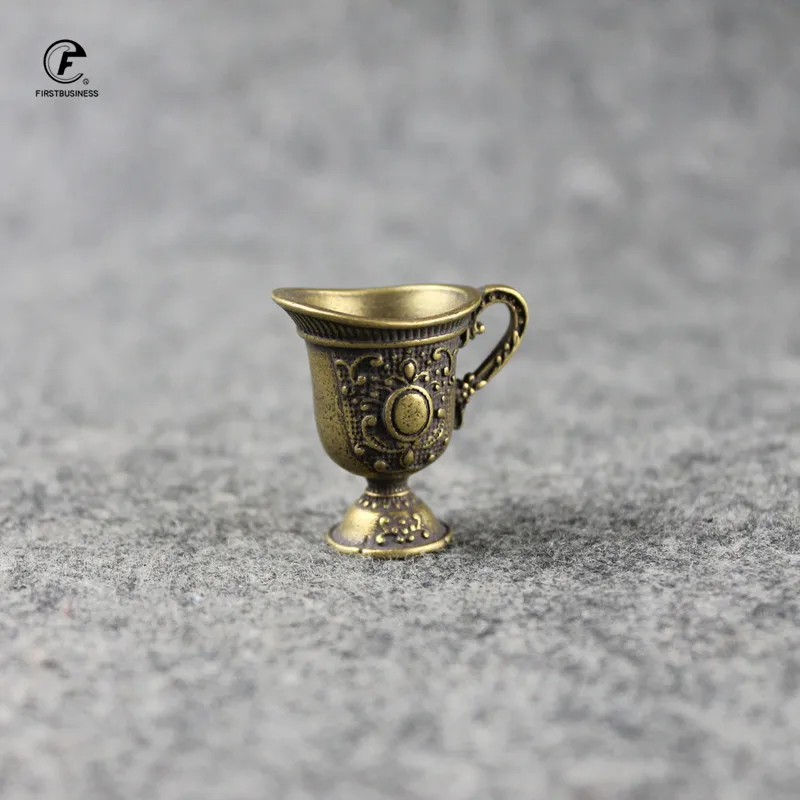 Antique Brass Palace Small Wine Glass Decorations Solid Bronze Carved Court Goblet Winecup Desktop Ornaments