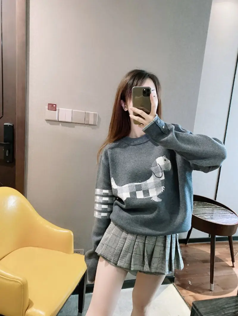 2020 Fall New Age Style Hit Color Puppy Pattern