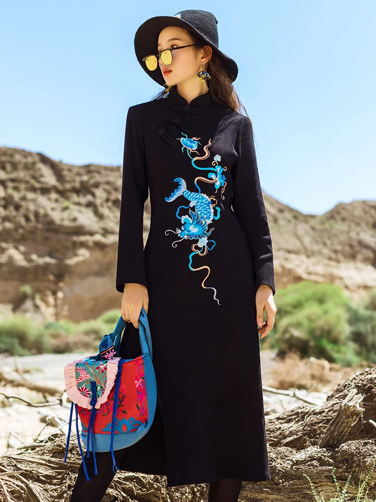 

Chinese embroidery women's cultivate one's morality of new fund of 2019 autumn improved qipao dress minority dress is red