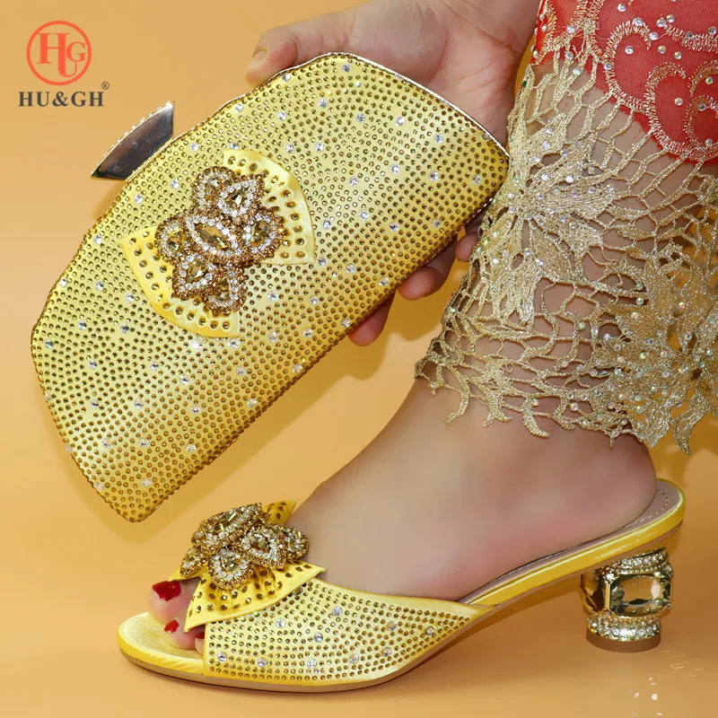 

New Arrival Gold Italian Shoes with Matching Bag Set Decorated with Rhinestones African Shoe and Bag Set Match Slip on for Party