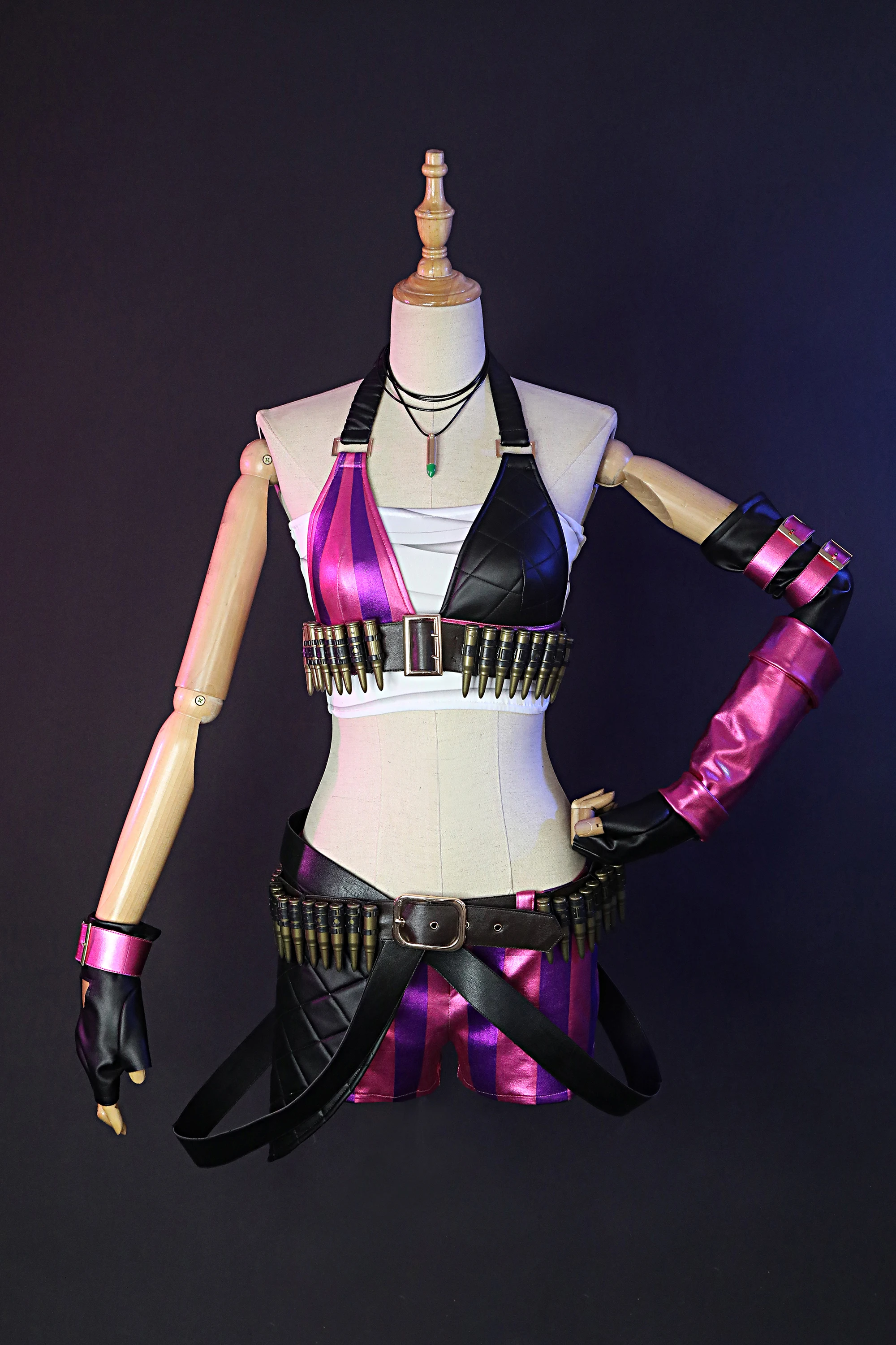 

Game League of Legends Jinx Cosplay LOL Arcane Young Jinx Costume Women's Suits Costumes LOL Top Shorts Outfits Halloween