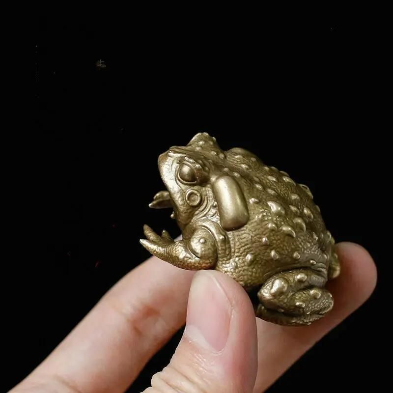 Rare Chinese old Brass Carved Frogs toad Statue padlock lock and key 