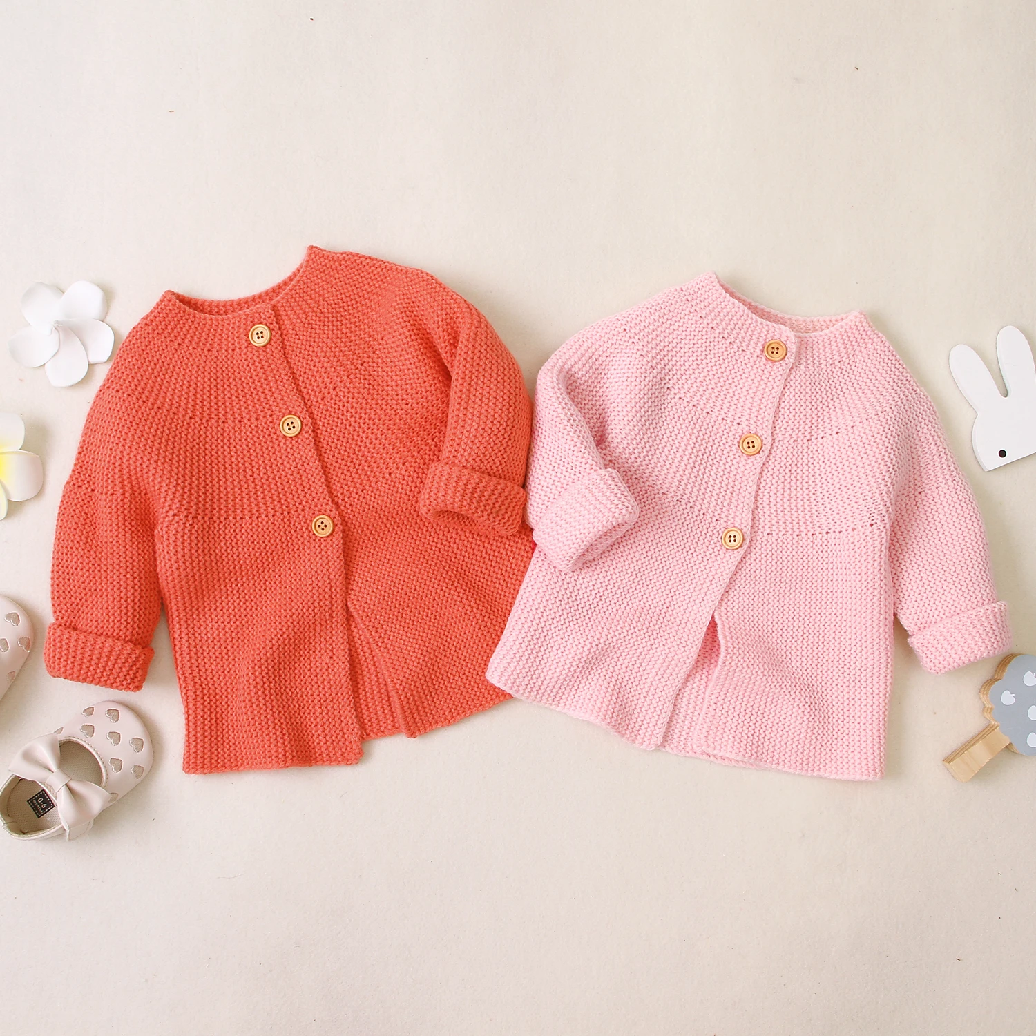 Вязаный осенний свитер с длинными рукавами для новорожденных девочек и мальчиков, кардиган на пуговицах, верхняя одежда, повседневные топы, детская одежда