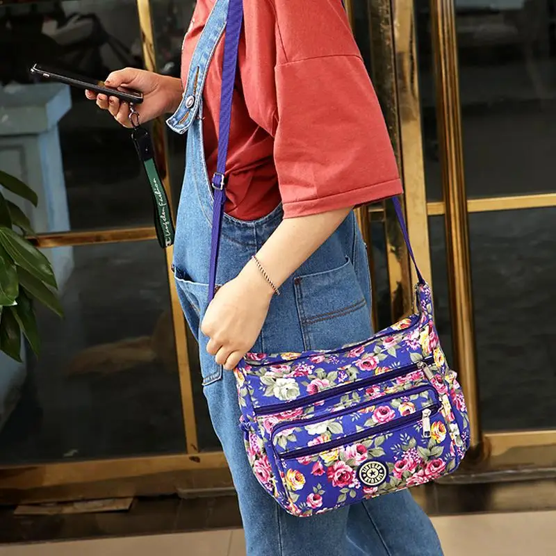 

Ultra-Light Middle-aged Mom Cloth Colored Cloth Women's Summer Fashion Canvas Bag Shoulder Bag Small Flower Bag Oblique Bag Mult
