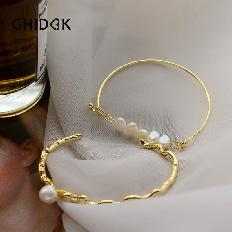 

GHIDBK Gold Baroque Freshwater Pearl Solid Bracelets Dainty Irregular Pearl Wire Wrapped Hammer Bangles Pulseras Mujer Moda 2019