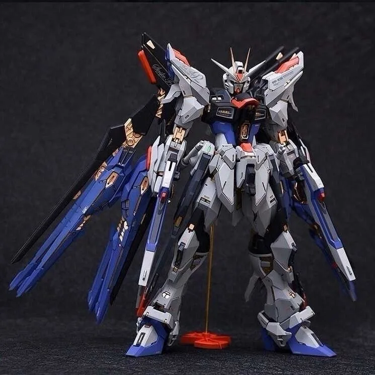 Фигурка Bandai Anime Gunpla Hg1/144 Dark Assault Freedom Fate сборные игрушки украшение подарок робот