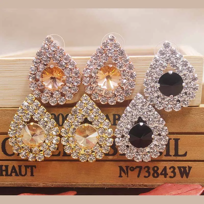 

Eye shape rhinestone stud Earrings champagne/red /black Crystal Earrings for Women Excelletn masquarde Wedding Earring Jewelry