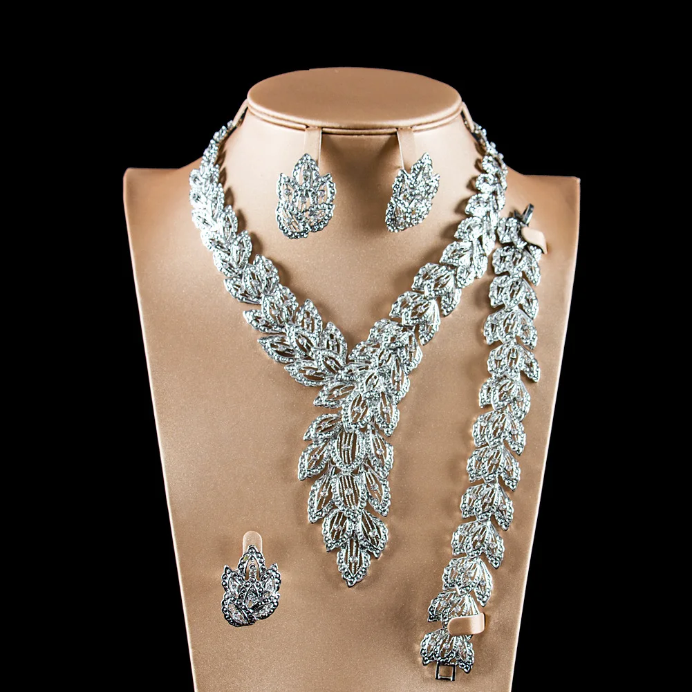 

17 Blue House Africa Middle East Alloy Four-piece Set Necklace Bracelets Earrings Ring Electroplated 18K Gold Insurance Color El