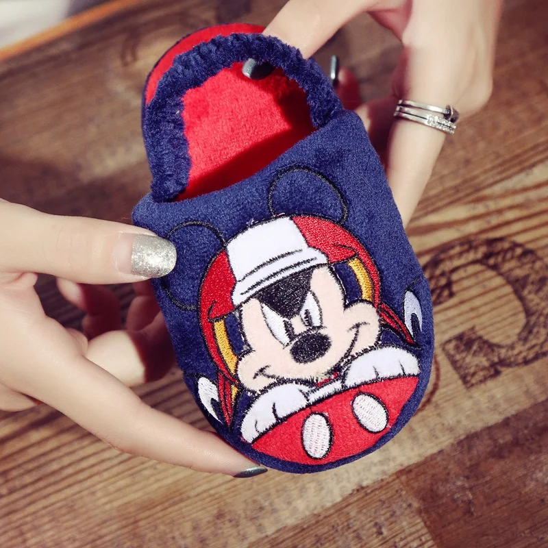 Disney/Детские хлопковые тапочки; сезон осень-зима; домашние Нескользящие плюшевые тапочки с Микки-Маусом для маленьких мальчиков