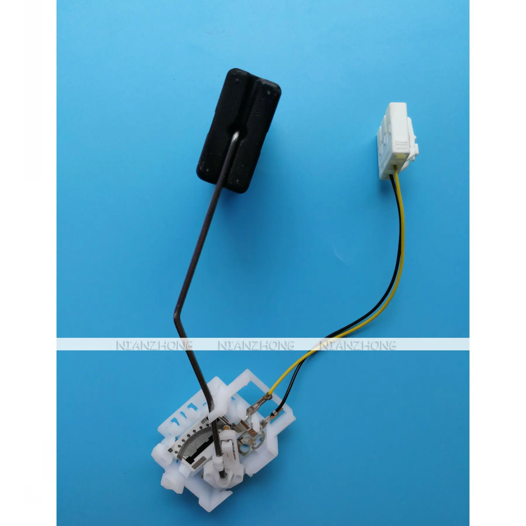 

Fuel Level Sending Unit Car Fuel Tank Sensor 17630-SDC-E01 Fits For Accord CM4 \ CM5 04-07