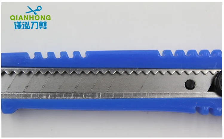 High Quality Finishing Small Metal Cutting Craft for Cutting Paper Wallpaper Knife Folding Retractable Knife