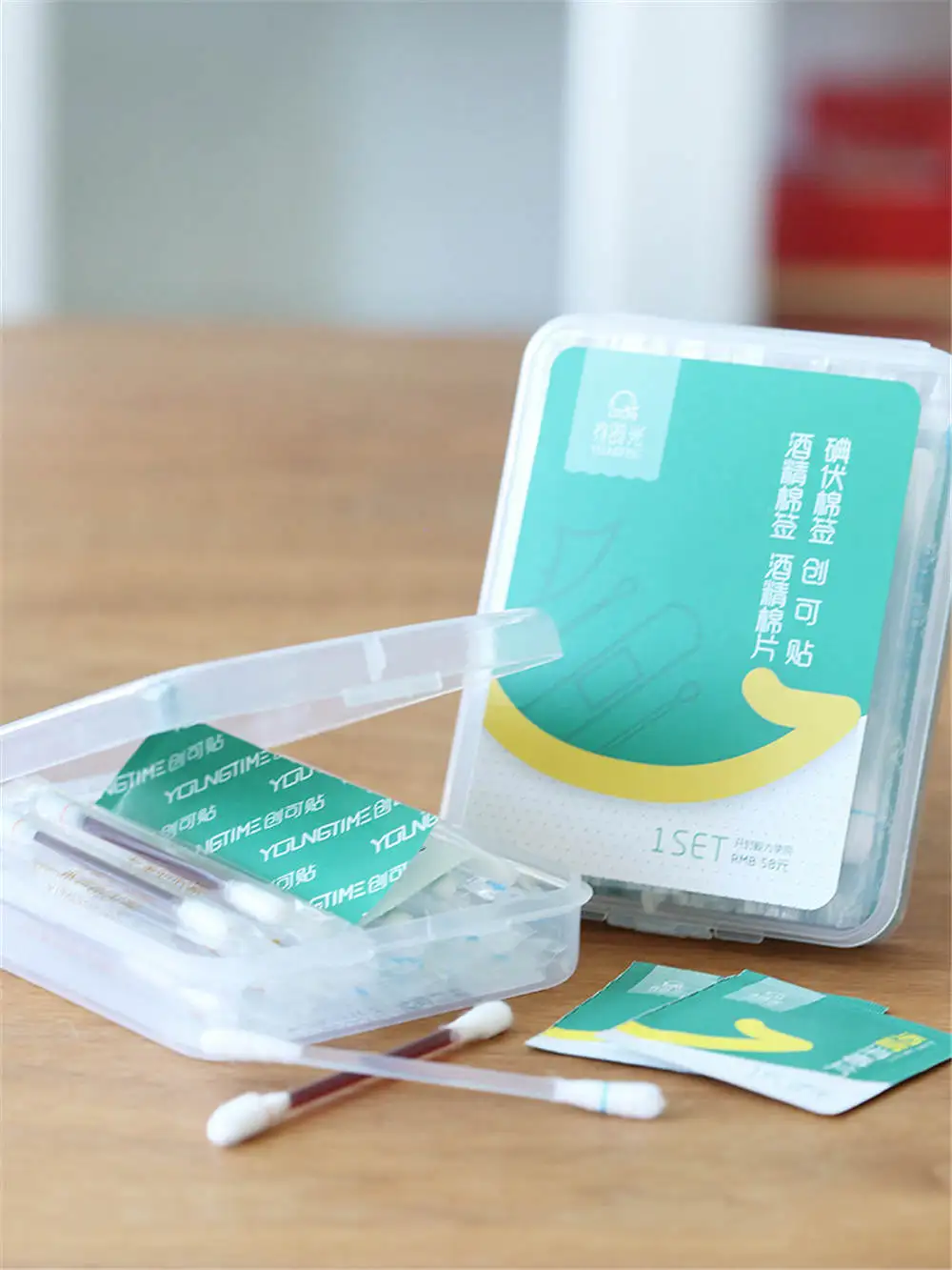 50PCSLot Cotton Swab Medical Alcohol Disposable Emergency Cotton Stick Iodine Swab Disinfected Swab for Children Adults Baby (8)