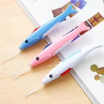 

Toddler Baby Ear Care Random Color Cute Cartoon Animals Shape Light Ear Spoon Pick Removable Luminous Ear Spoon