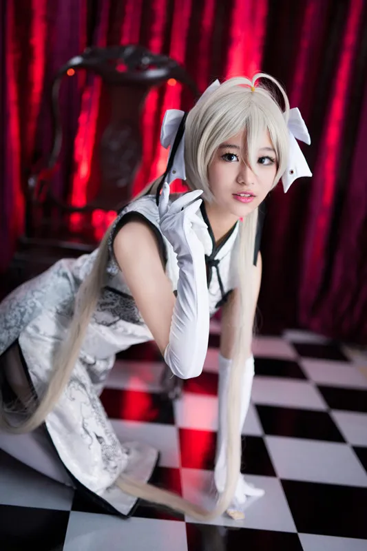 3803881991_1884094034