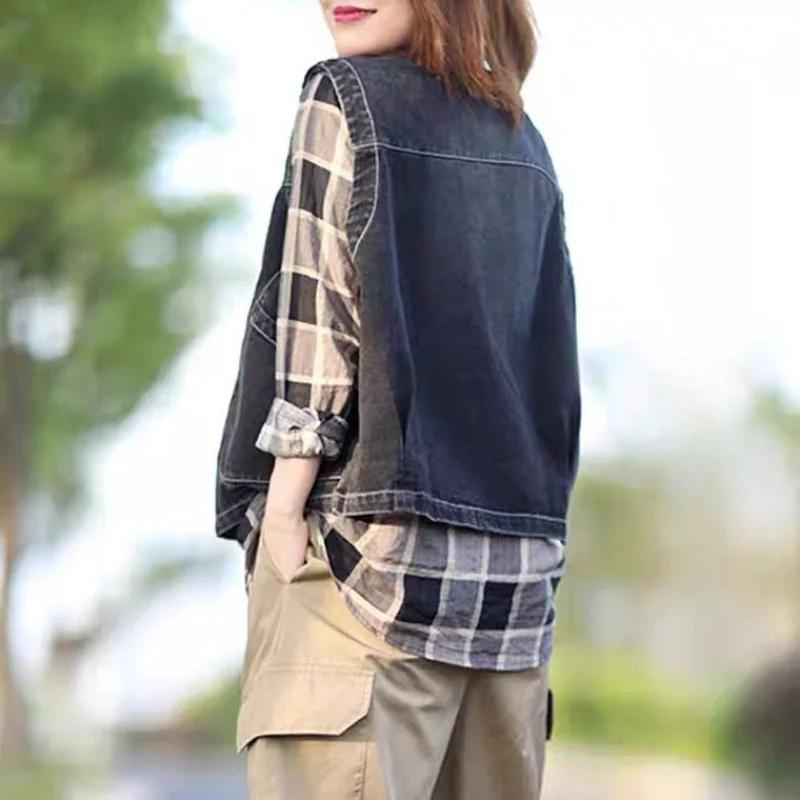 Retro-style denim vest vest women's casual jacket with sleeveless waistcoat for age reduction in spring and autumn.